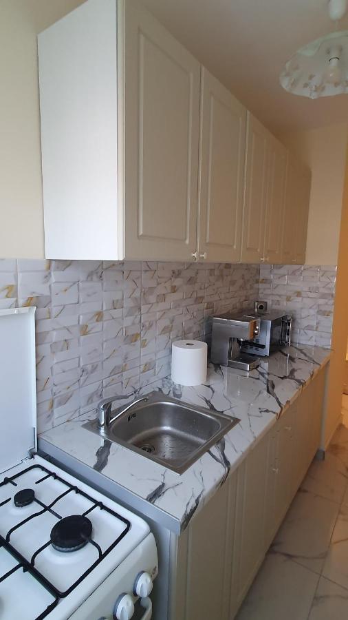 Appartement Apartament Estera à Oradea Extérieur photo