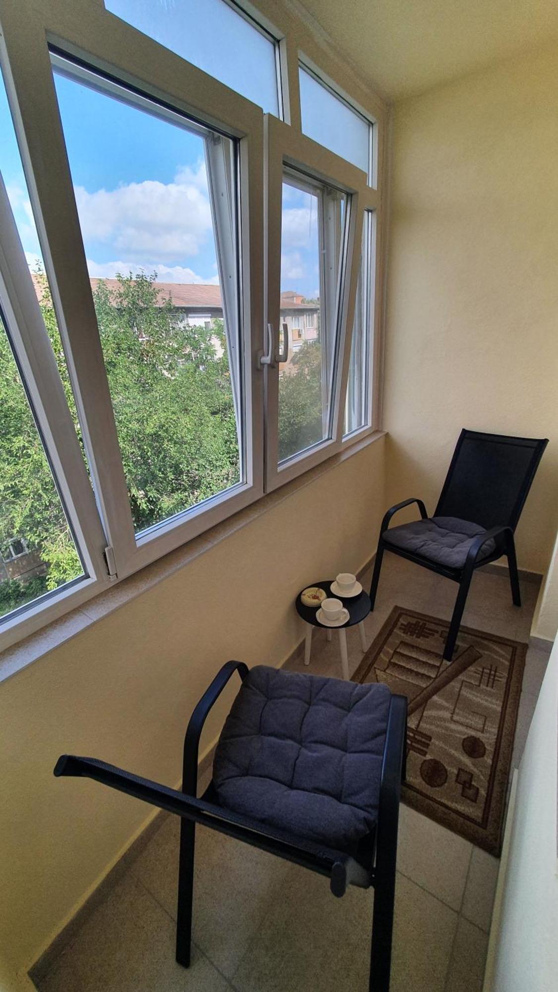 Appartement Apartament Estera à Oradea Extérieur photo